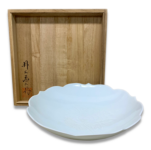 白磁牡丹彫文 菓子鉢